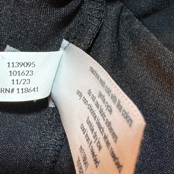 Livi Active Double Layer Active Shorts 22/24 - Picture 9 of 10